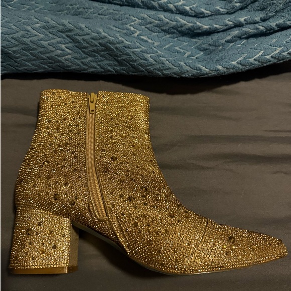 Betsey Johnson Size 9 Gold Rhinestone Booties - Picture 8 of 10